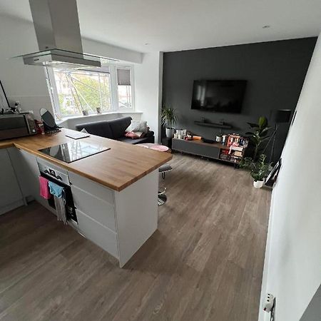 West London Apartment Exterior photo
