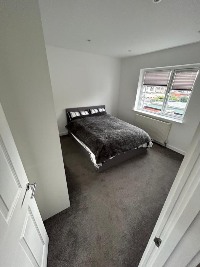 West London Apartment Exterior photo