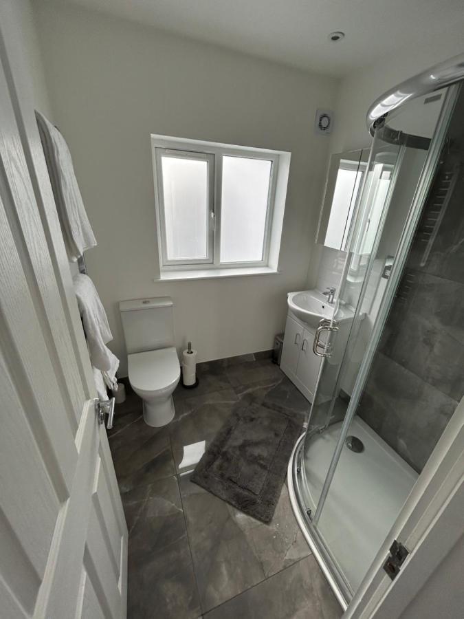West London Apartment Exterior photo